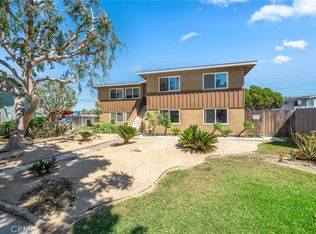 2910 Peppertree Ln, Costa Mesa, CA 92626