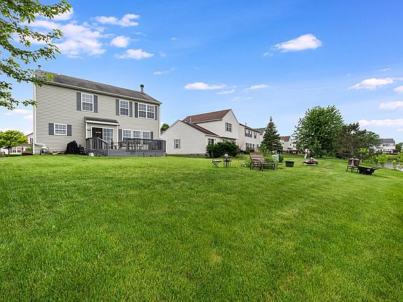 3rd image of 5747 Lake Pointe Dr