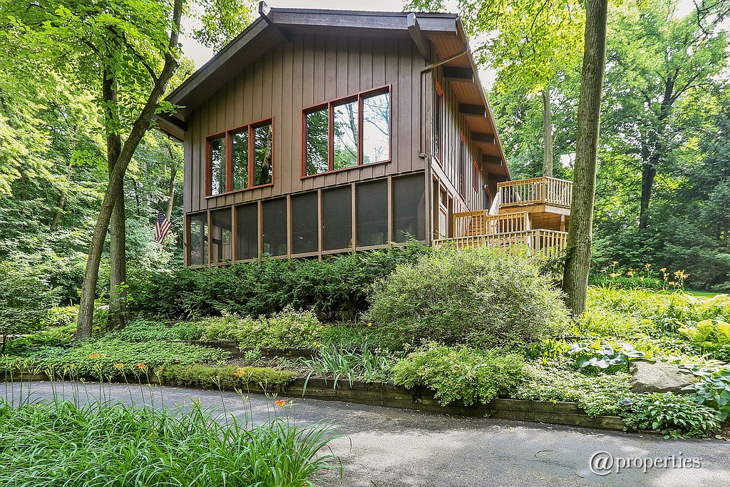 111 River Dr, Trout Valley, IL 60013 Zillow