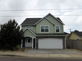 1624 36th St, Florence, OR 97439