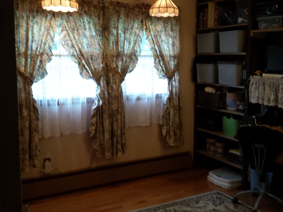2nd image of 17 Linda Ct