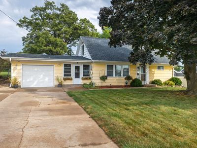 995 Kane St, Dubuque, IA, 52001