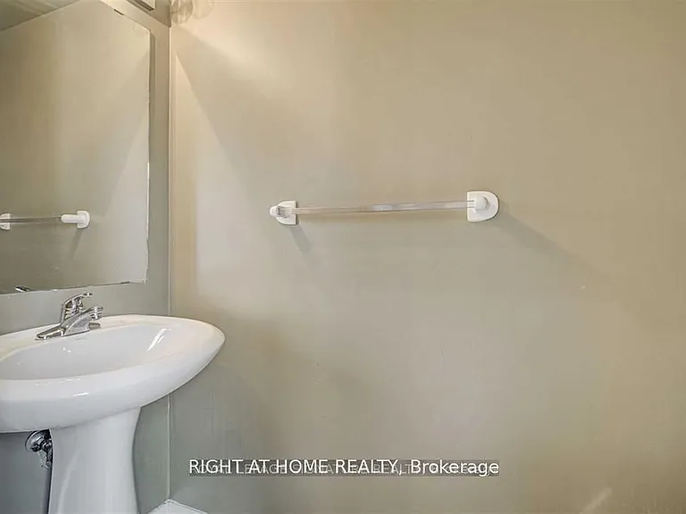 4869 Half Moon Grv #27 — Photo 12
