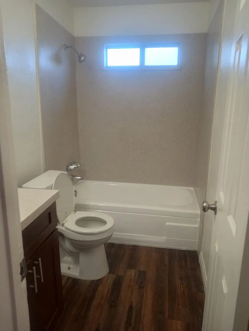 1881 Loma Vista St - 17 — Photo 3