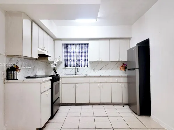 2367 NW 82nd St, Miami, FL 33147
