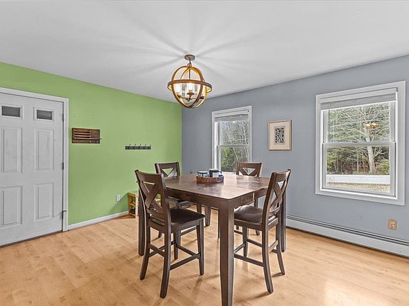 4th image of 550 Nottingham Drive
