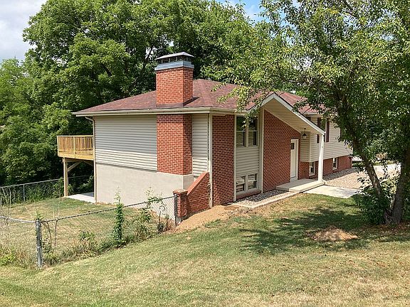 3rd image of 317 Woodward Ln