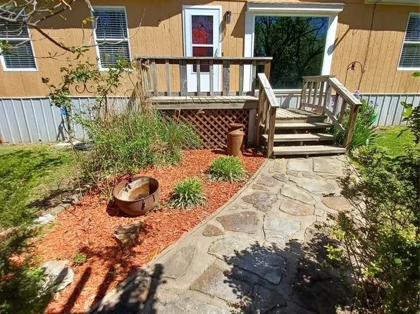 511 W Indianola St, Checotah, OK 74426