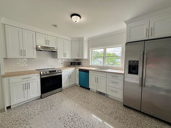 4th image of 115 Smith St
