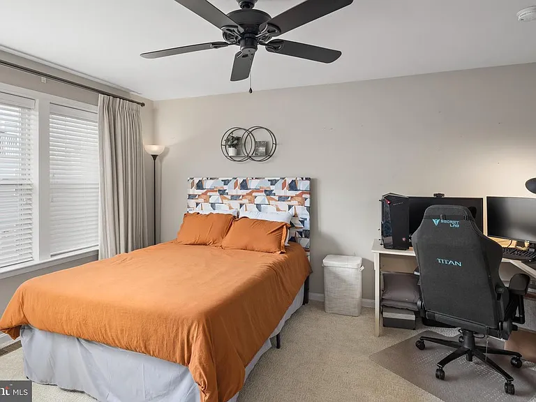 1310 Jackson St #1 — Photo 19