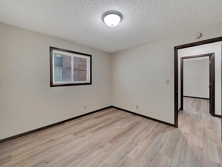 3516 Huntington Ave — Photo 12