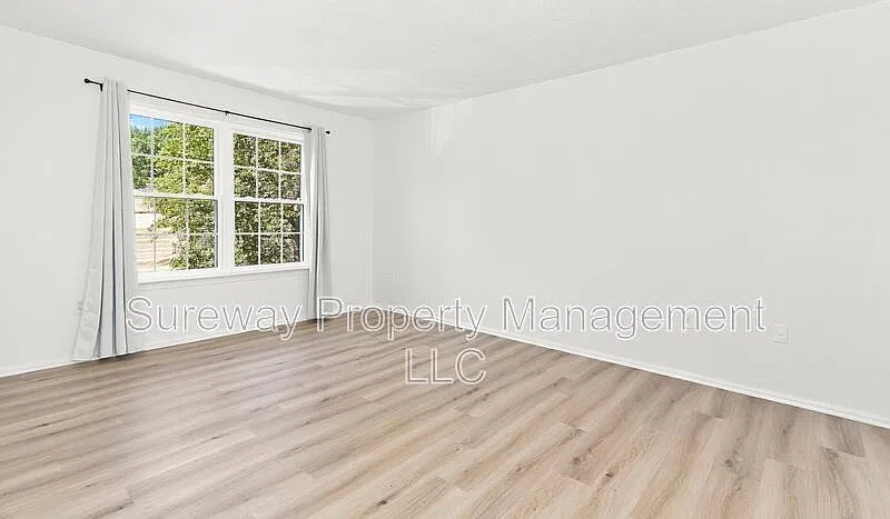 2 bed, 2.0 bath, 1100 sqft, $2,200 — Photo 2