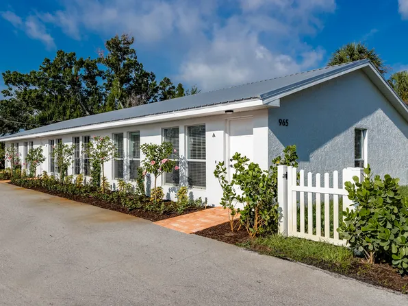 955 16th Pl APT A2, Vero Beach, FL 32960