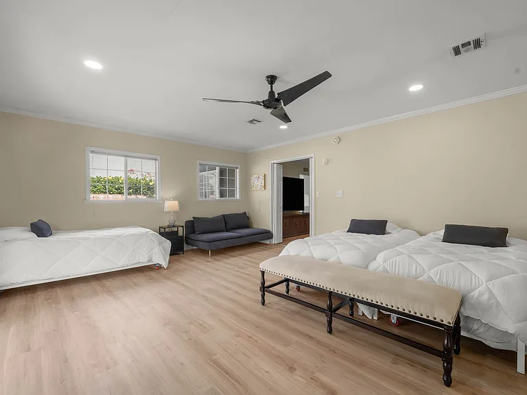 8937 Monogram Ave — Photo 16
