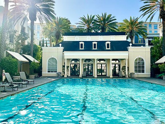 Amenities: Pool