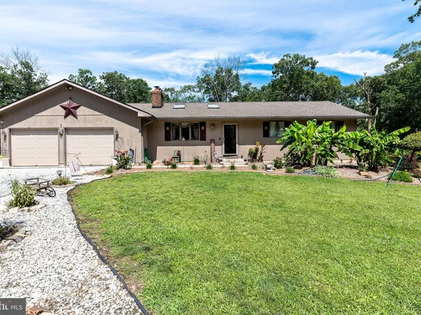 32 Richards Dr, Pittsgrove, NJ 08318