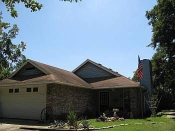 1st image of 113 N Lakeview Dr