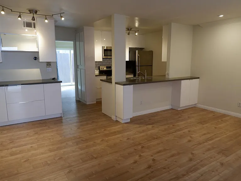 3770 Grim Ave #1 — Photo 1
