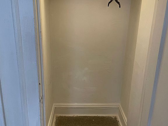3rd image of 6324 N Claremont Ave #2