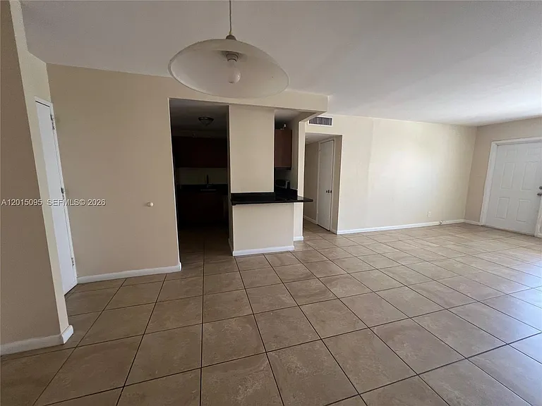 401 Golden Isles Dr #314 — Photo 5