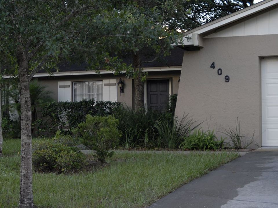 1st image of 409 Green Arbor Dr