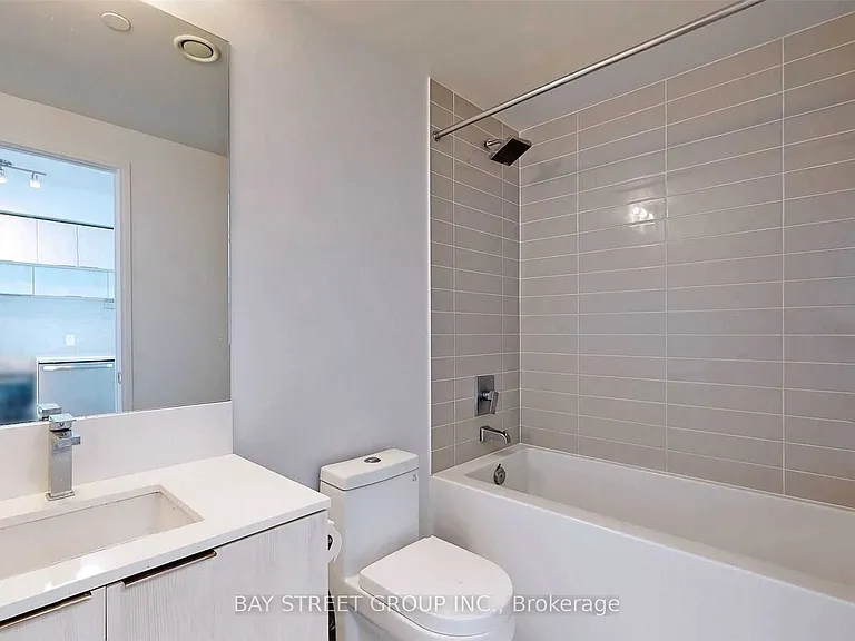 181 Dundas St E #4311 — Photo 22