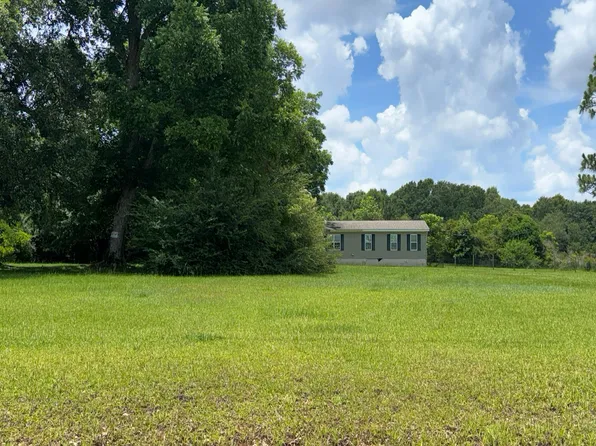 8636 Martin Dr, Grand Bay, AL 36541