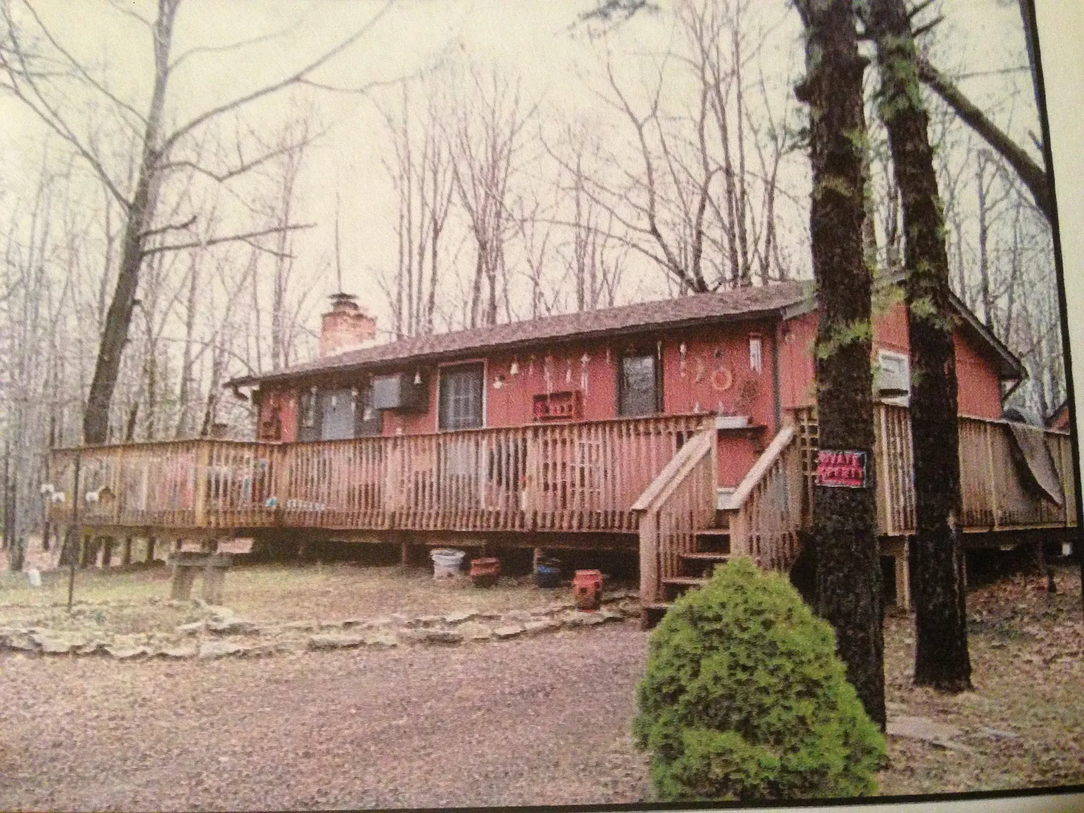 224 Crescent Way photo 1