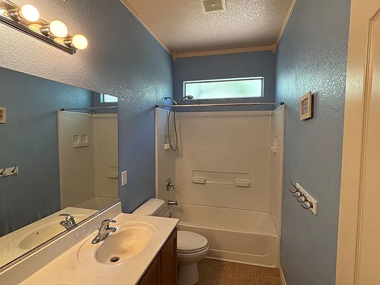 5484 Canteria Ct — Photo 13