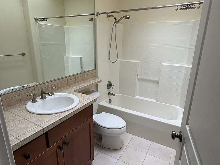 10209 SE Bristol Ln — Photo 8