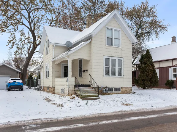 1517 Martin Ave, Sheboygan, WI 53083