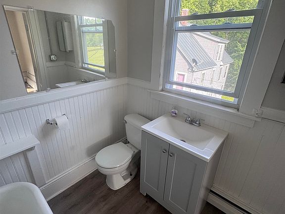 5th image of 524 Sunapee St #12