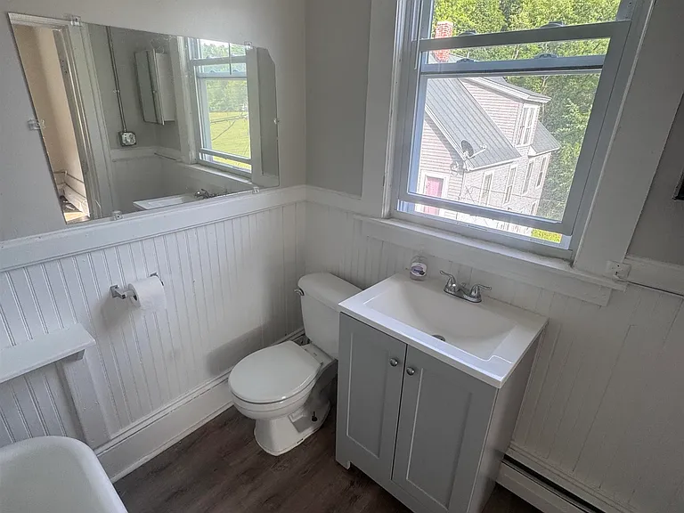 524 Sunapee St #11 — Photo 5