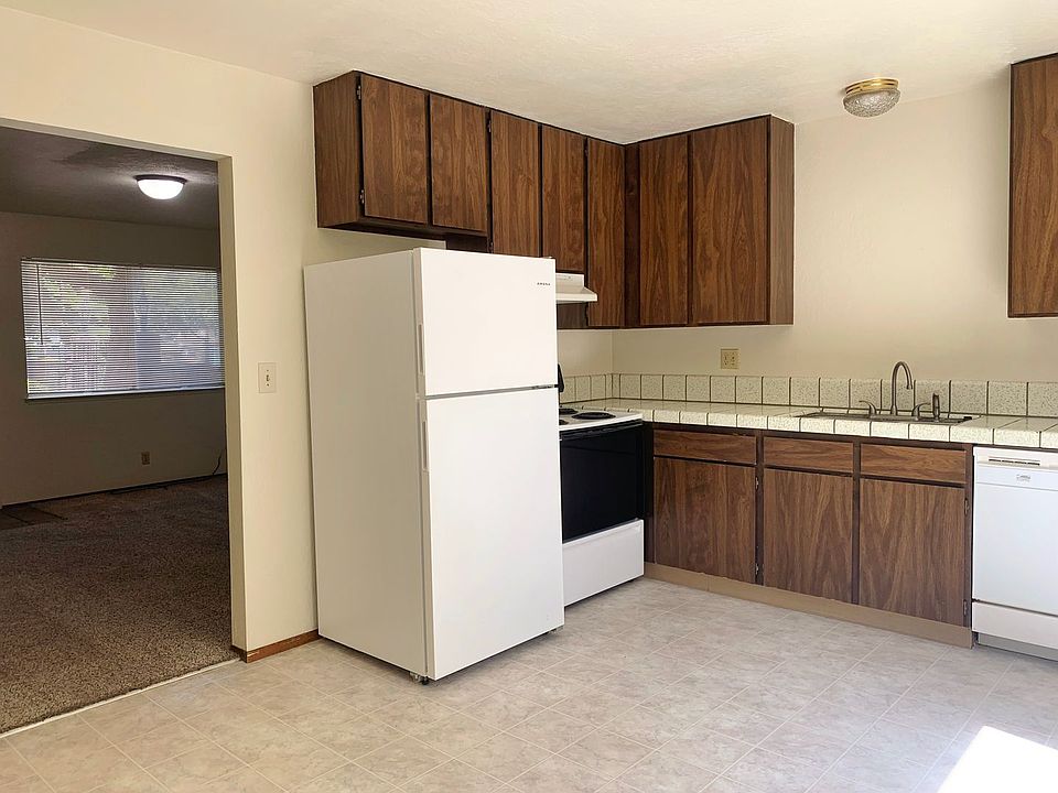 College 348 Apartment Rentals Hollister, CA Zillow