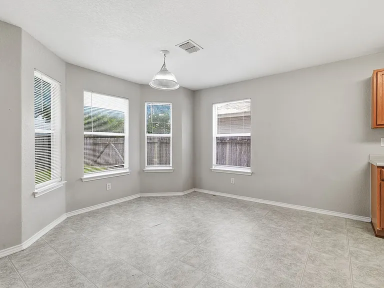 10307 Roseangel Ln — Photo 15