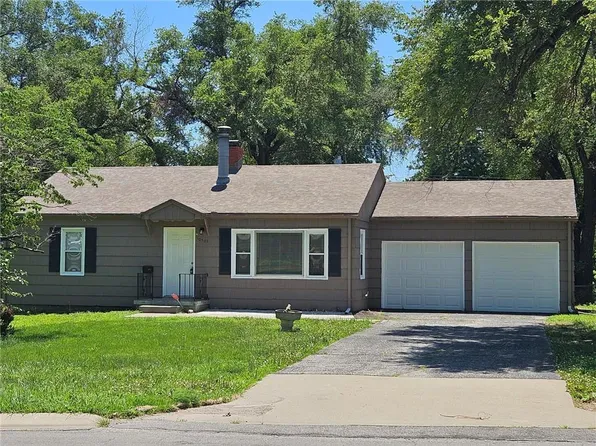 10501 E 60th Ter, Raytown, MO 64133