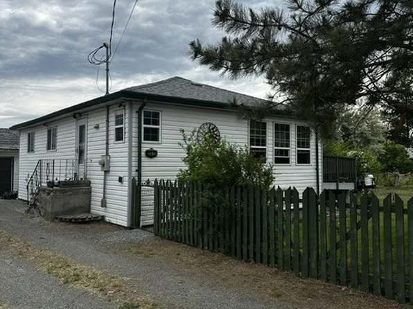 2575 Clapperton Ave, Merritt, BC V1K 1B3