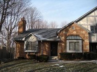 498 Camby Ct, Greenwood, IN 46142