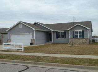1121 Black Walnut Pass, Watertown, WI 53094