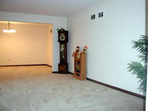 4th image of 15216 Orchid Ln