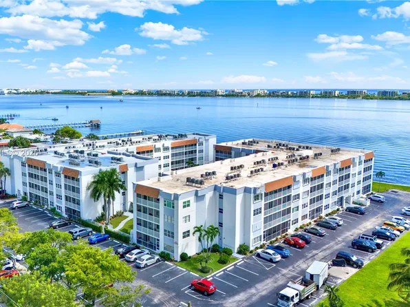 1516 S Lakeside Dr APT 105, Lake Worth, FL 33460