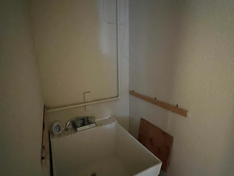 2961 Tobin Dr — Photo 16