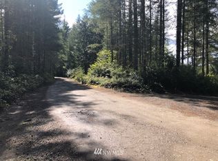 5986 Minnig Ln NW, Seabeck, WA 98380
