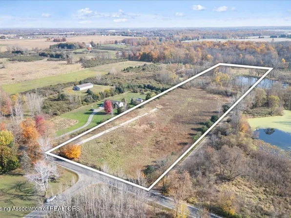 1499 S College Rd, Mason, MI 48854