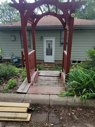 410 Kutz Ave Photo 1
