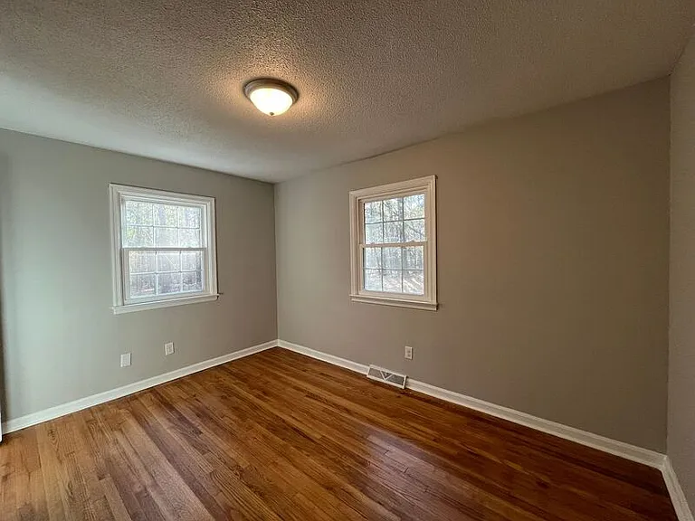 13009 Creedmoor Rd — Photo 13