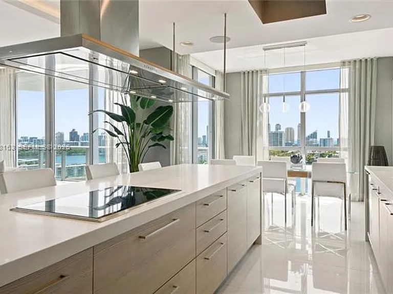 17301 Biscayne Blvd #CU-2010 — Photo 5