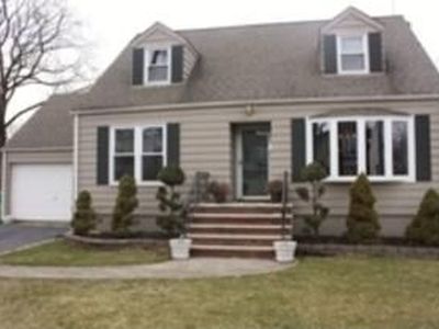 1320 Amberg St, Union, NJ, 07083
