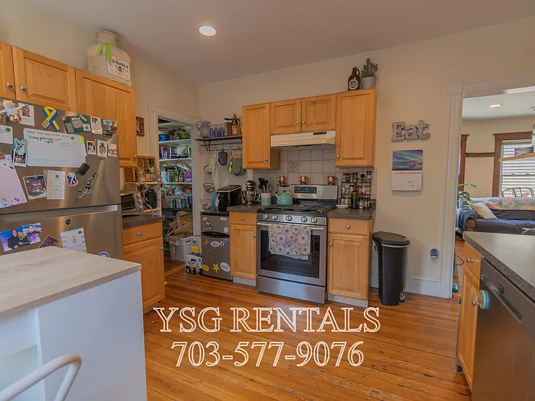 40 Easton St #1 — Photo 5