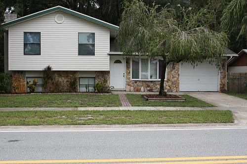 2nd image of 1024 Foxwood Dr